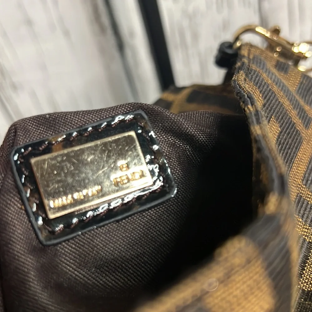 Fendi Vintage Zucca Baguette Shoulder Bag Brown Monogram Canvas Chain Strap - Picture 11 of 14